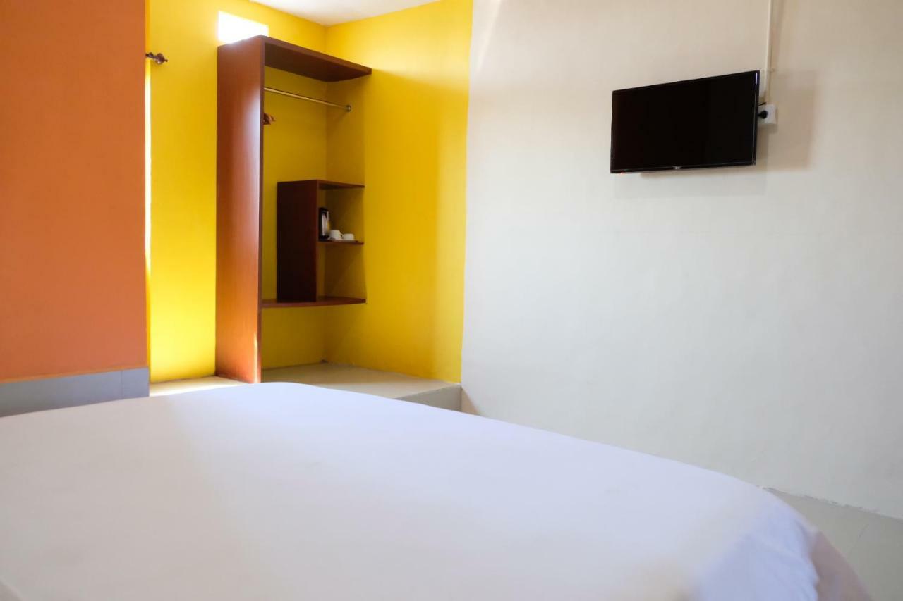 Hotel Ashofa Sedati Exteriör bild